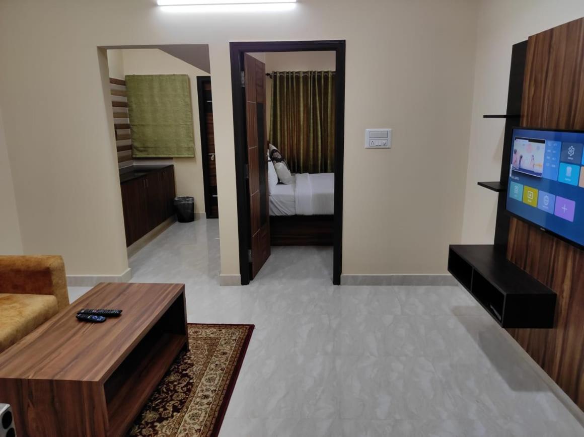 Golden Chariot 1Bhk Flat Manyata Tech Park Otel Bangalore Dış mekan fotoğraf